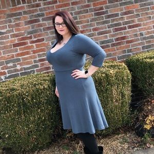 Torrid 3/4 sleeve Hi-Low Skater Dress size 1